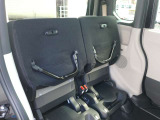 ベビーカーのような大型の荷物も楽に積み込めます