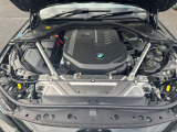 洗礼されたエンジンルーム BMWの心臓部です。