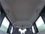 【天井】ルーフ内張はきれいです。目立ったシミ・汚れもありません。お近くのホンダカーズ総社までお越しください。