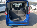 大きな荷物もスムーズに積載できる広い開口部