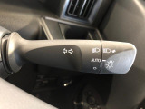 ☆オートライト機能☆車外の明るさに応じて自動的でヘッドランプを点灯および消灯します。夕暮れ時やトンネルなどで便利です!