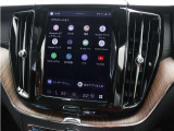 Google搭載のボルボなら、車内にいながら多彩なデジタルライフをお楽しみいただけます。Google Playから必要なアプリをダウンロードして、有意義な移動時間を楽しみましょう。