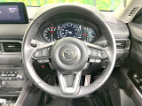 【純正革巻きステアリング】上質な革を使用することで、手にしっかり馴染みとても運転しやすいハンドルです♪