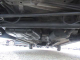 下廻り塗装承ります。車によって料金は変わりますのでお問い合わせ下さい。当店でおススメしているのは「スリーラスター」。融雪剤や塩水などからお車を長期間、強力に保護します。錆の発生、進行を抑えてくれます。