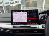 大型タッチディスプレイを採用したインフォテイメントシステム。各種機能へ分かりやすくアクセスできます。
