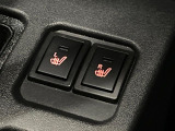 【シートヒーター】寒い日に重宝するシートヒーター!エアコンより早く温まってくれるので寒がりの人も安心ですね♪エアコンの温風は乾燥するから苦手、という方にもをおすすめです。