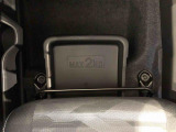 収納ボックスがついており便利に使用出来ます。
