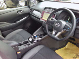 視界がよく運転性のよいフロントヒーターシート