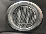 ハーマンガードンのスピーカー付き!