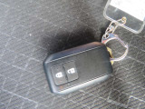 スマートキーは2個あります。作動状態は良好です。