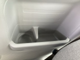 リア席 カップホルダー