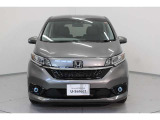 Honda SENSING搭載!ミリ波レーダー単眼カメラで、クルマの前方の状況を認識。ブレーキやステアリングの制御技術と強調し、安全・快適な運転や事故回避を支援する先進のシステムです。