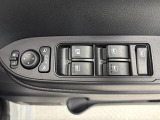 【電動格納ミラーつき】狭い駐車場でも安心です♪