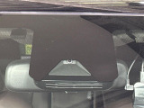 【トヨタセーフティセンス】走行中に前方の車両等を認識し、衝突しそうな時は警報とブレーキで衝突回避と被害軽減をアシスト。より安全にドライブをお楽しみいただけます。