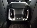 今まで大切に乗られてたお車を下取りさせていただきます。沢山の思い出が詰っている分、価格の限界まで頑張らさせていただきます。