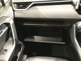 取り出しやすく、しまいやすい収納スペースが満載です。ティッシュやペットボトル等、用途に合わせた収納が可能ですので、使い方はあなた次第!