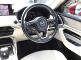 現在のMAZDA車はインパネ配置が視線の動きが少なくなるように設計レイアウトされています☆ひとつひとつの部品からMAZDAの安全に対するこだわりを感じる事が出来ます☆