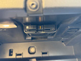 ◆ETC/ETC車載器を装備。セットアップもお任せいただければ、ご納車後はカード挿入しすぐに遠出も楽しめます