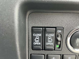 左右電動スライドで乗り降り楽☆