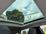 時間や距離などの都合で実車をご覧になれないお客様には、私共がお客様の目の代わりとなり、お車を確認させて頂きます。詳細に写真を撮影しメールにてお送りさせていただきます。お気軽にお申し付け下さい。
