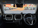 届出済未使用車を一人でも多くの方に提供できるよう専門スタッフがしっかりと説明し、相談にのらせていただきます。
