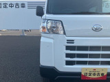 【エコアイドル】エコ性能を引き出し、燃費性能の向上を実現、アクセルワークの快適さも追及しました。ストップアンドゴーが頻繁に起こる街中や渋滞時の走行でも、スムーズな停車・発進が可能になっています。