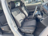ドライバーによって運転しやすいポジションは異なり、あの車はどうなのか不安なこともありますよね。気になるお車は店頭で乗り込んでご確認いただけます♪