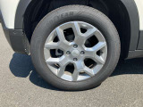 それぞれの車種専用設計のホイール、その足元で、自分の道を切り開いていく。