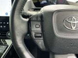 ステアリングスイッチ装備!運転しながら手元でオーディオの操作などができます。