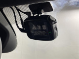 【ドライブレコーダー】映像・音声などの運転中の記録を残します。事故などを起こした起こされた時の証拠になりえますので、もしも時でも安心ですね。