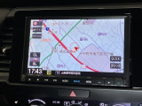 大型のHonda純正ナビゲーション。