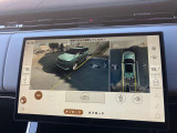 サラウンドカメラで車庫入れも安心です。