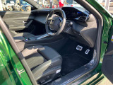 ほとんど走行していないので車内も綺麗です。