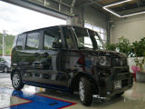 販売はお客様とのお付き合いのスタートです。販売後も、定期メンテナンス・車検・各種取付など何でもお気軽にご相談ください。