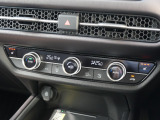 左右独立温度コントロール式フルオート・エアコン(プラズマクラスター機能搭載)運転席&助手席シートヒーターも完備!