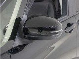 ◆ドアミラーウインカー◆ドアミラーにウインカーを装備しています。対向車に自身の進行方向を合図し安全に運転できます。