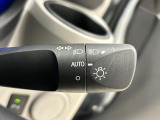 オートライト機能 周囲の明るさに応じて、ヘッドランプを自動的に点灯・消灯ができます。