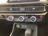 運転席・助手関にはシートヒータが付いているので寒い日もすぐに暖かくなります(^^♪