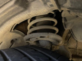 お車を安心してお乗りいただく為には、足回りの定期点検が欠かせません。サービスサポート(有償保証)では無料点検もご提供しており、安心のカーライフをお過ごしいただけるサポート体制が整っています。