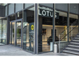 2022年12月 ロータスカーズ最新CIを導入したショールームにリニューアルオープン、ここから全国へロータスの魅力を発信し、新しい歴史を作ります。