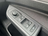 スイッチ類は使用感のない綺麗な状態です。