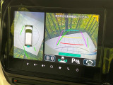 【全方位モニター用カメラ】専用のカメラにより、上から見下ろしたような視点で360度クルマの周囲を確認することができます☆死角部分も確認しやすく、狭い場所での切り返しや駐車もスムーズに行えます。