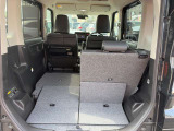 積載性が広がるシートアレンジ。倒し方や可動域、荷室の広がりが分かり、使い道を想像できます。