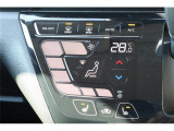 オートエアコン付です。簡単操作で快適に車内温度をコントロールします。