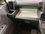 納車前にはプロのメカニックが、各部の点検を行います。ディーラーにしか出来ない品質、そしてサービスできっと満足していただけると思います!