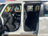 大事な人を乗せることが多い助手席です!安全運転を心がけましょう。