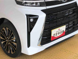 死角になりやすい左右方向の障害物をブザーで知らせてくれるコーナーセンサー搭載