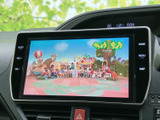 停車時にテレビ放送を視聴可能。お子様連れのご旅行など、移動時間をより楽しく過ごせる機能です。
