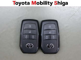 スマートキー2本付き!キーをポケットやカバンに入れておくだけでドアの施錠・開錠やエンジンスタートの操作が簡単です!