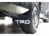 TRDマッドフラップでオフロードスタイルを演出☆